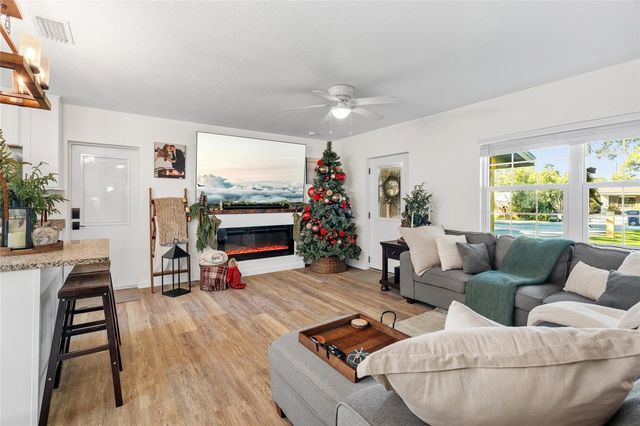 1032 WILLIS AVENUE, Sarasota, FL 34232