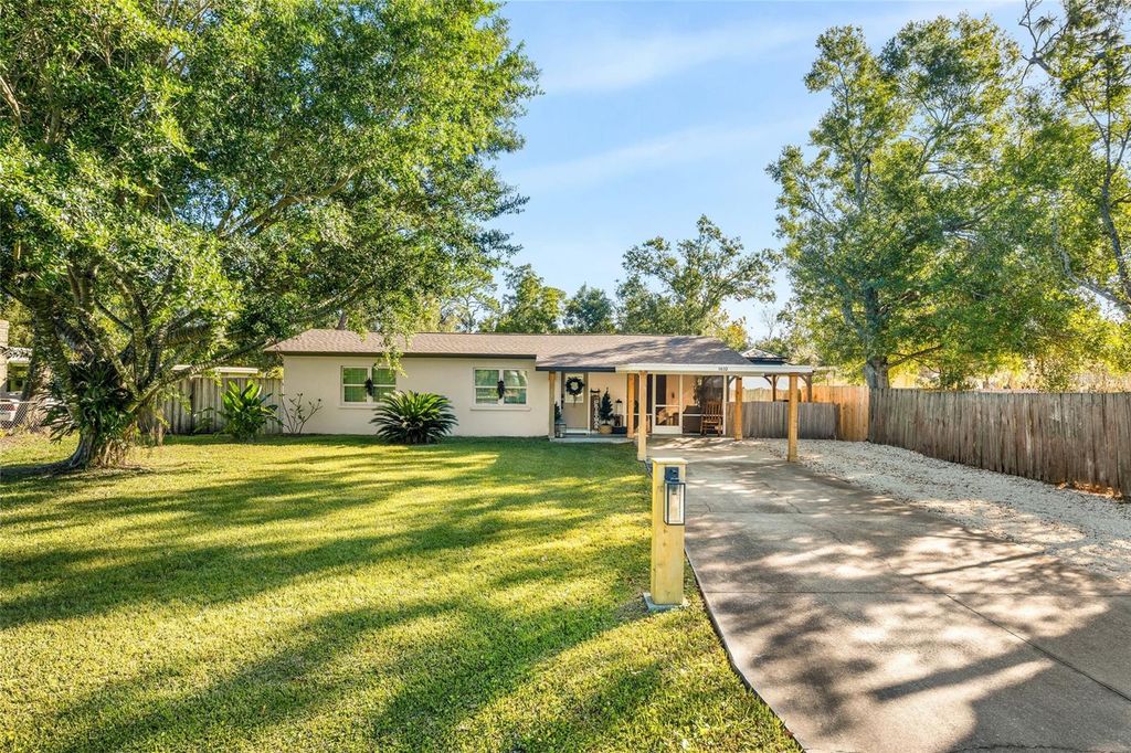 1032 WILLIS AVENUE, Sarasota, FL 34232