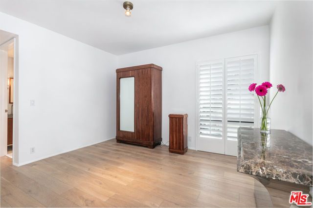 9033 Vista Grande Street 2, West Hollywood, CA 90069