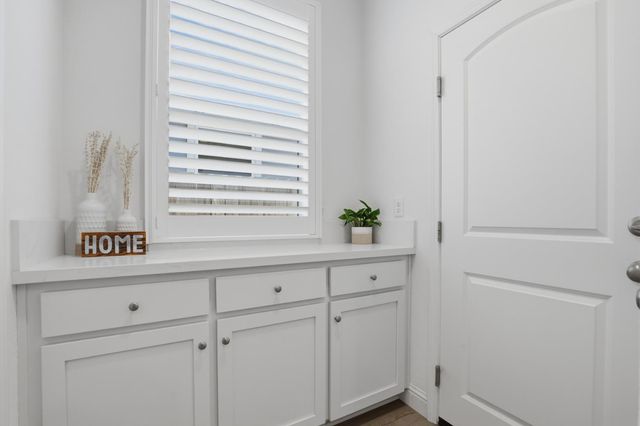909 Hopkins St, Lincoln, CA 95648