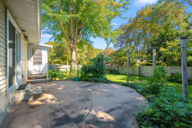6573 Isabelle Street, Portage, MI 49024