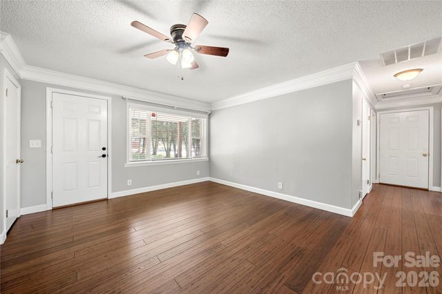 109 Woodside Avenue, Gastonia, NC 28054