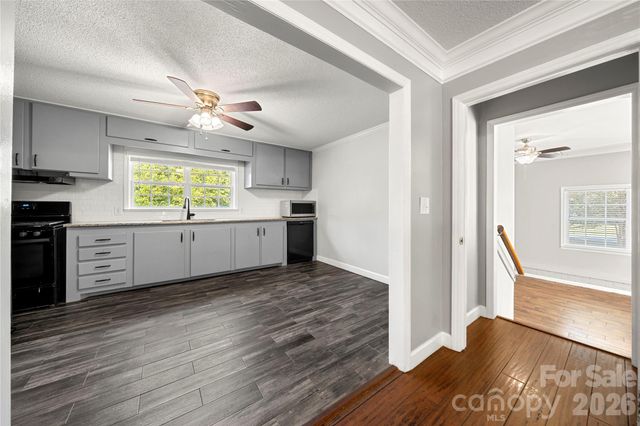 109 Woodside Avenue, Gastonia, NC 28054