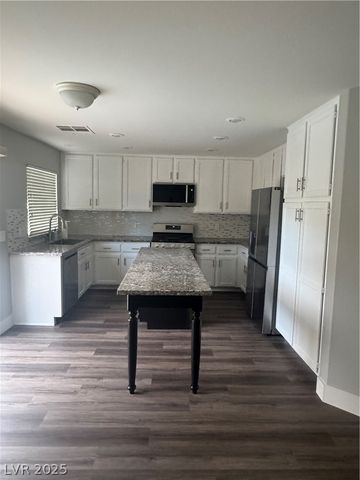 1608 Calle Montery Street, Las Vegas, NV 89117