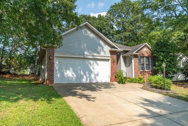 667 Shadow Dance Lane, Boiling Springs, SC 29316