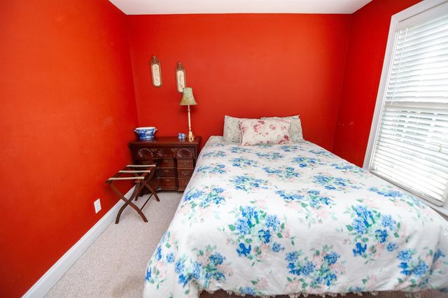 667 Shadow Dance Lane, Boiling Springs, SC 29316