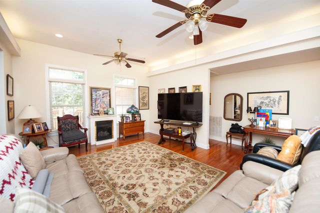 667 Shadow Dance Lane, Boiling Springs, SC 29316