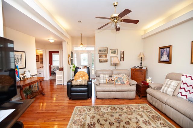 667 Shadow Dance Lane, Boiling Springs, SC 29316
