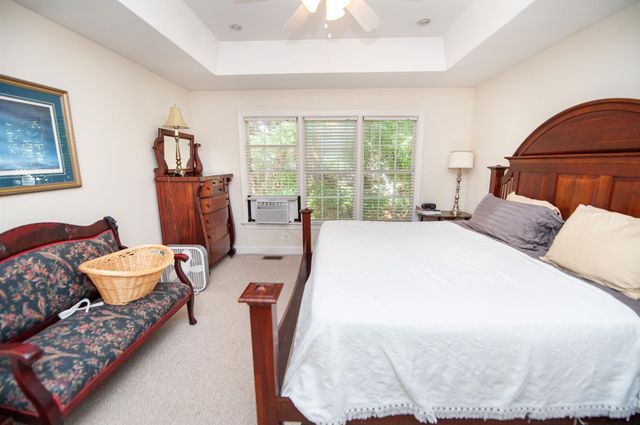 667 Shadow Dance Lane, Boiling Springs, SC 29316