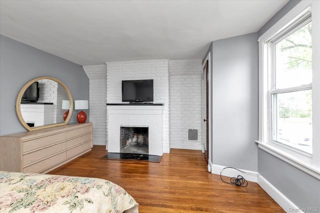 343 Nassau Boulevard, New Hyde Park, NY 11040