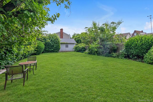 343 Nassau Boulevard, New Hyde Park, NY 11040