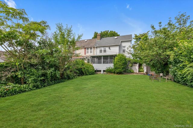 343 Nassau Boulevard, New Hyde Park, NY 11040
