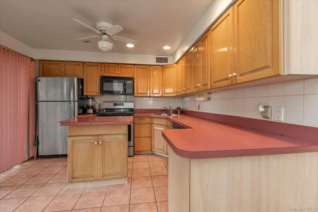 343 Nassau Boulevard, New Hyde Park, NY 11040