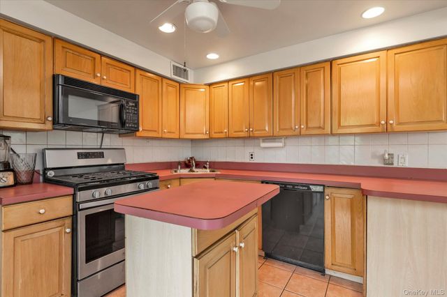 343 Nassau Boulevard, New Hyde Park, NY 11040