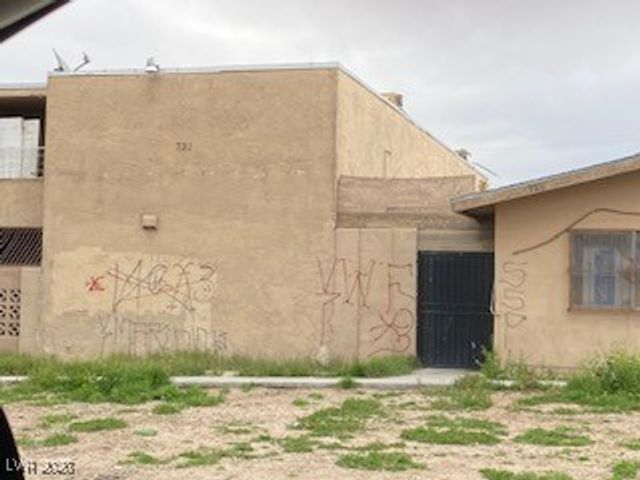 732 North 11th Street, Las Vegas, NV 89101