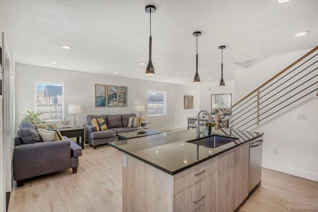 1000 Xenon Street, Golden, CO 80401