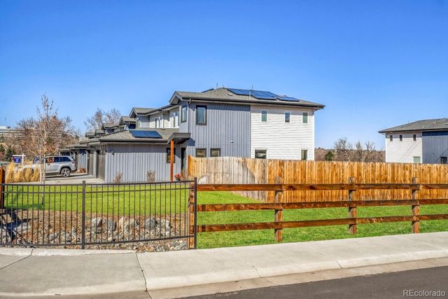 1000 Xenon Street, Golden, CO 80401