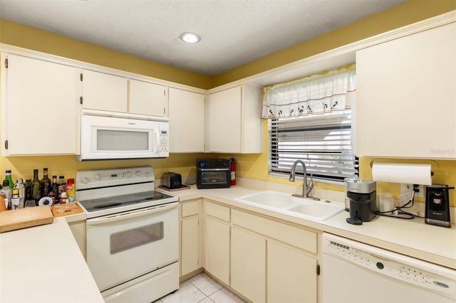 12709 TALL PINE DRIVE, Tampa, FL 33625