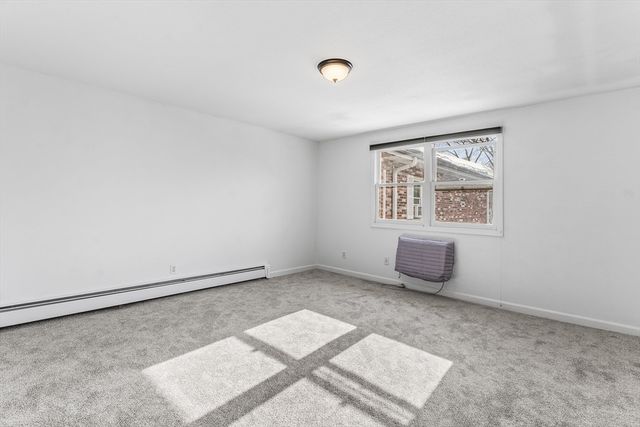 19 Pine St K, Canton, MA 02021