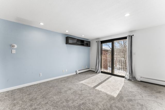 19 Pine St K, Canton, MA 02021