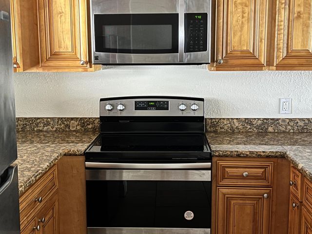 1523 Lake Crystal Drive F, West Palm Beach, FL 33411