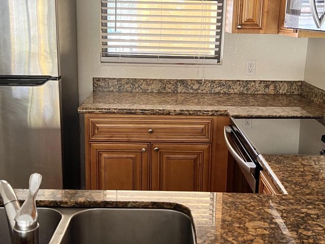 1523 Lake Crystal Drive F, West Palm Beach, FL 33411