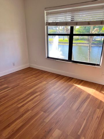 1523 Lake Crystal Drive F, West Palm Beach, FL 33411