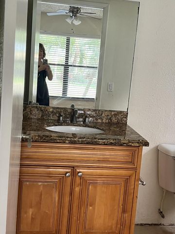 1523 Lake Crystal Drive F, West Palm Beach, FL 33411