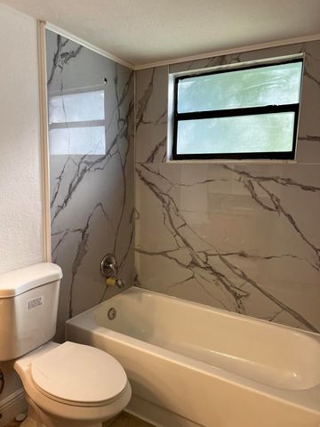 1523 Lake Crystal Drive F, West Palm Beach, FL 33411