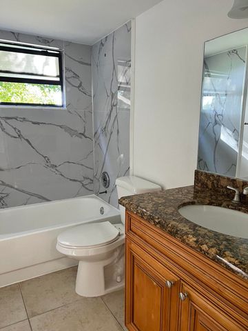 1523 Lake Crystal Drive F, West Palm Beach, FL 33411