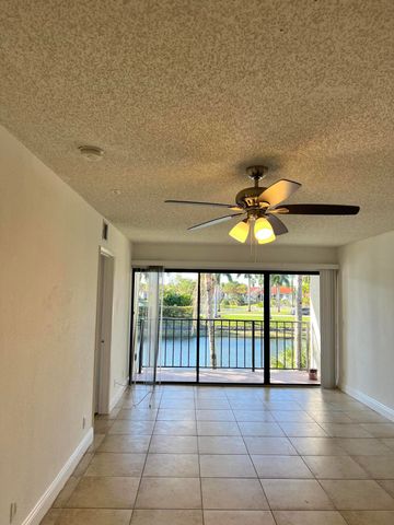 1523 Lake Crystal Drive F, West Palm Beach, FL 33411