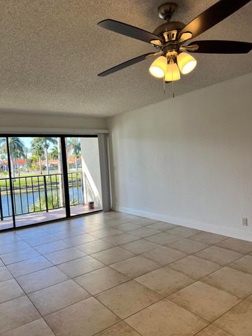 1523 Lake Crystal Drive F, West Palm Beach, FL 33411