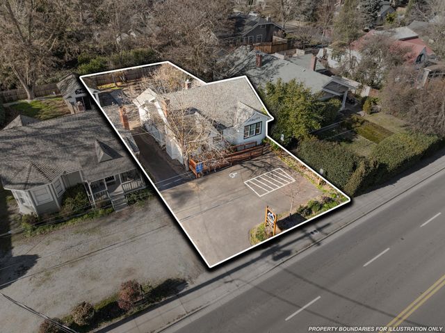 27 Crater Lake Avenue, Medford, OR 97504