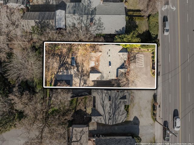 27 Crater Lake Avenue, Medford, OR 97504