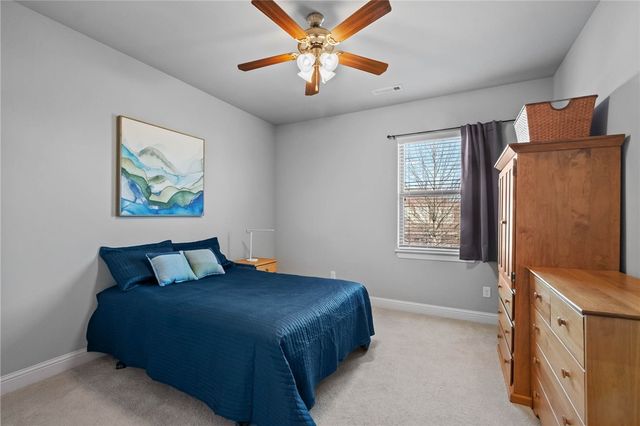 6219 S 28th Street, Rogers, AR 72758