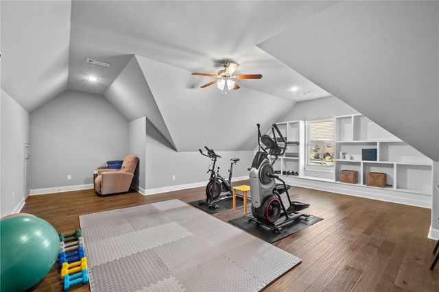 6219 S 28th Street, Rogers, AR 72758