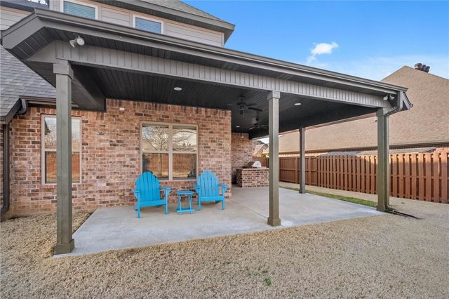 6219 S 28th Street, Rogers, AR 72758