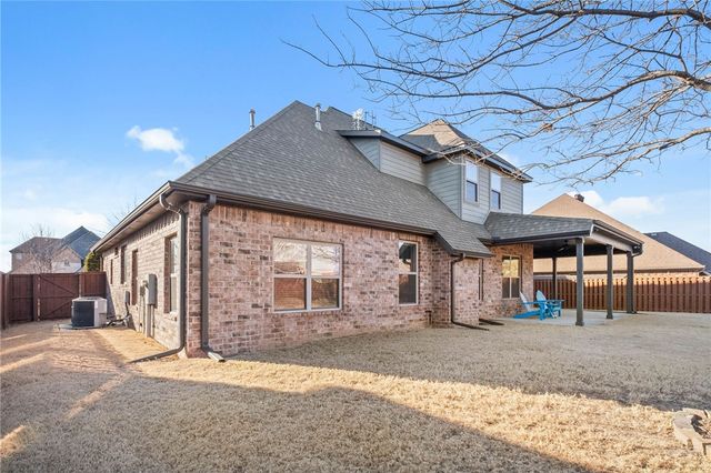 6219 S 28th Street, Rogers, AR 72758