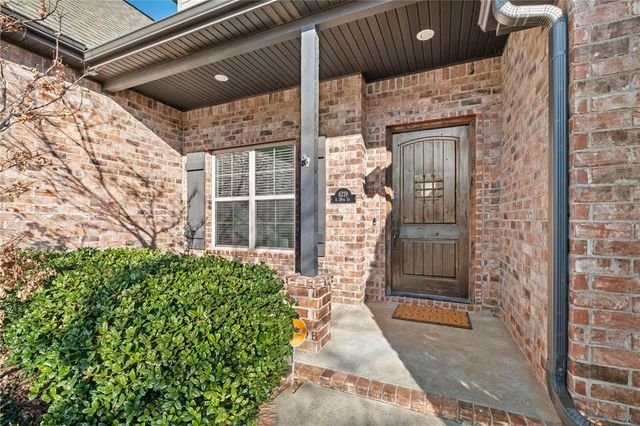 6219 S 28th Street, Rogers, AR 72758