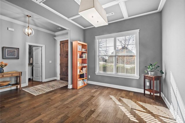 6219 S 28th Street, Rogers, AR 72758