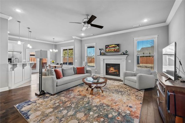 6219 S 28th Street, Rogers, AR 72758