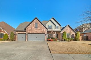 6219 S 28th Street, Rogers, AR 72758