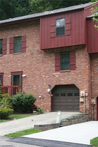 178 Old English Rd, Ross Twp, PA 15237
