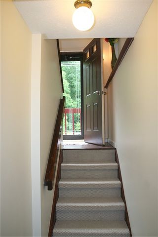 178 Old English Rd, Ross Twp, PA 15237