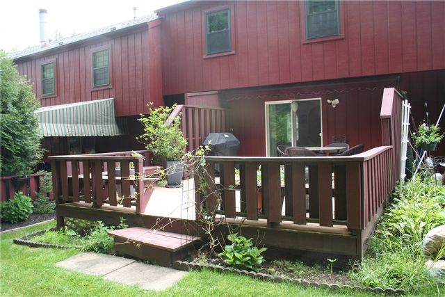 178 Old English Rd, Ross Twp, PA 15237