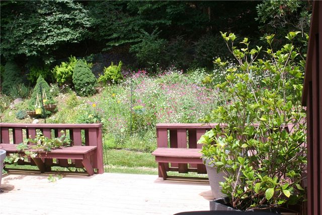 178 Old English Rd, Ross Twp, PA 15237