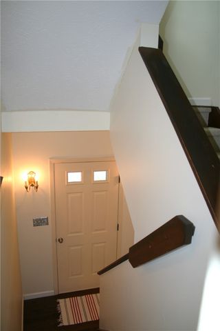 178 Old English Rd, Ross Twp, PA 15237