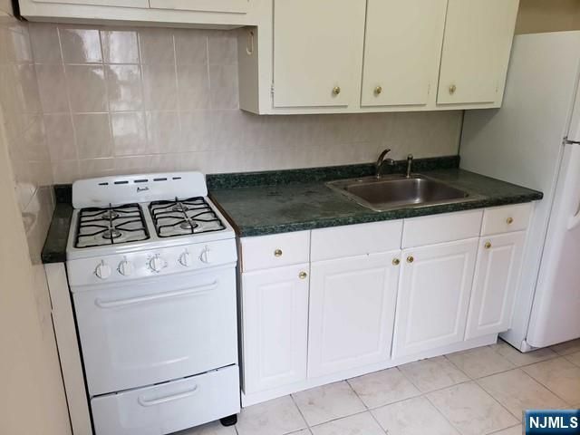 2205 N Central Road 5B, Fort Lee, NJ 07024