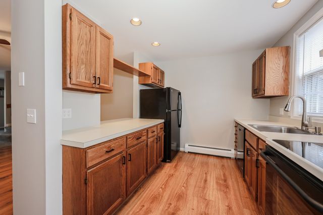 1465 Hooksett Rd Unit 104, Hooksett, NH 03106