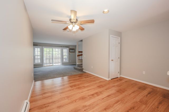 1465 Hooksett Rd Unit 104, Hooksett, NH 03106